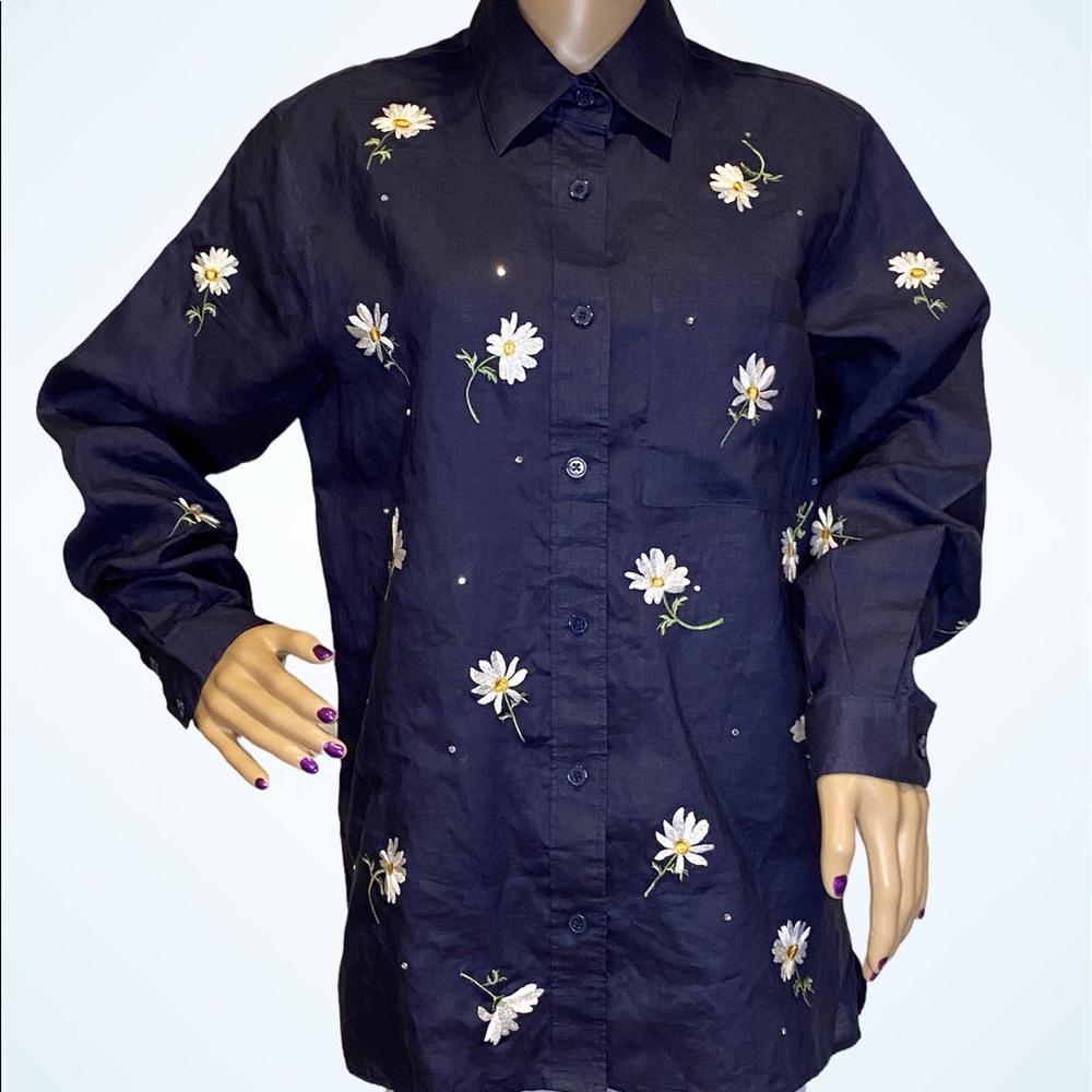 The Quacker Factory Embroidered Embellished Daisies Button Down Shirt Small EUC